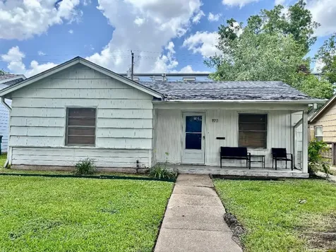 1911 Tabor Street Houston TX 77009