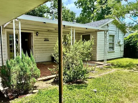 1911 Tabor Street Houston TX 77009