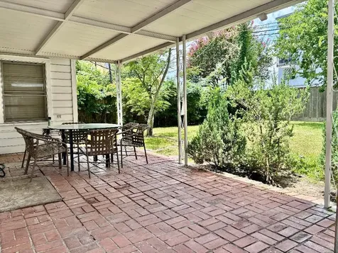 1911 Tabor Street Houston TX 77009