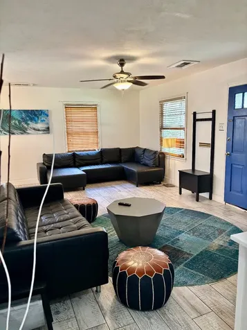1911 Tabor Street Houston TX 77009