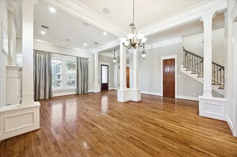 1213 Ashland Street Houston TX 77008