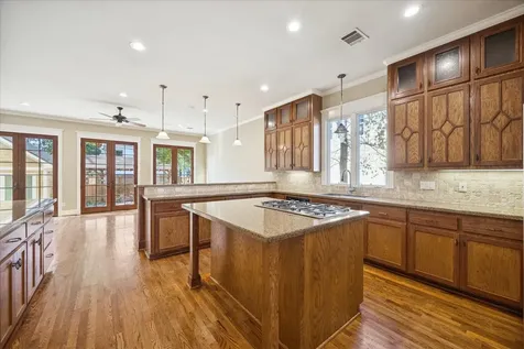 1213 Ashland Street Houston TX 77008