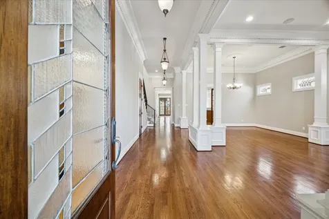 1213 Ashland Street Houston TX 77008