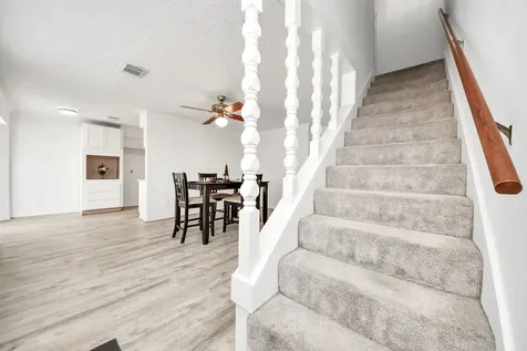 2008 Williamsburg Court N League City TX 77573