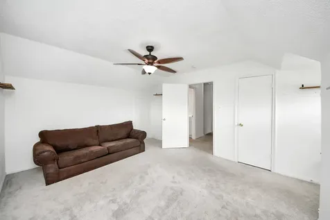 2008 Williamsburg Court N League City TX 77573