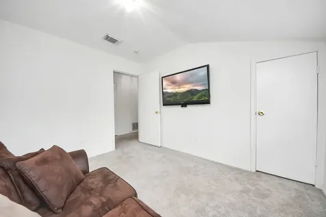 2008 Williamsburg Court N League City TX 77573