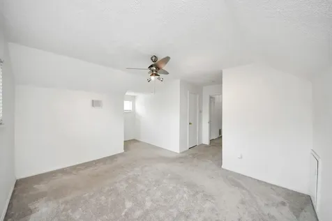 2008 Williamsburg Court N League City TX 77573