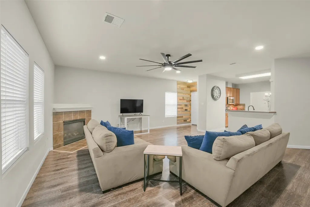 18527 Grove Brook Lane Cypress TX 77429