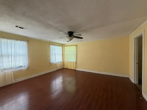 1812 Sholars Avenue Orange TX 77630