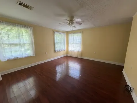 1812 Sholars Avenue Orange TX 77630
