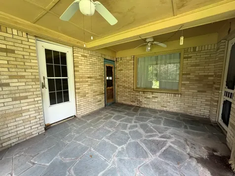 1812 Sholars Avenue Orange TX 77630