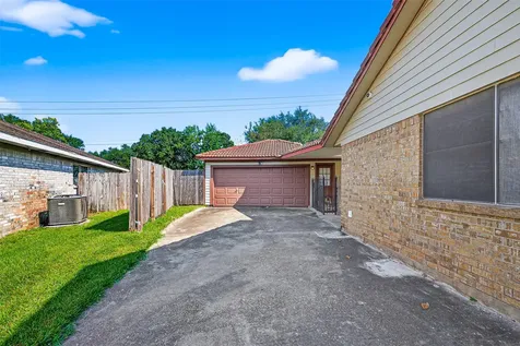 4407 Yosemite Drive Pasadena TX 77504