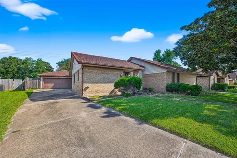 4407 Yosemite Drive Pasadena TX 77504