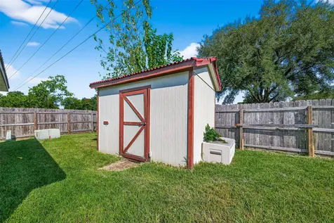 4407 Yosemite Drive Pasadena TX 77504