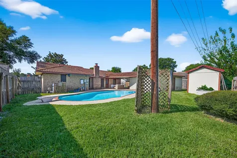 4407 Yosemite Drive Pasadena TX 77504