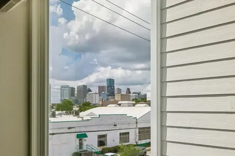 2619 Hutchins Street Houston TX 77004