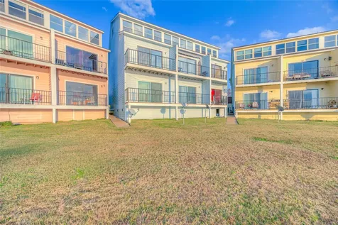 445 Carolcrest Lane 323 Livingston TX 77351