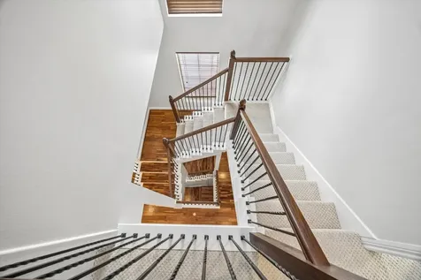 5610 Kiam Street F Houston TX 77007