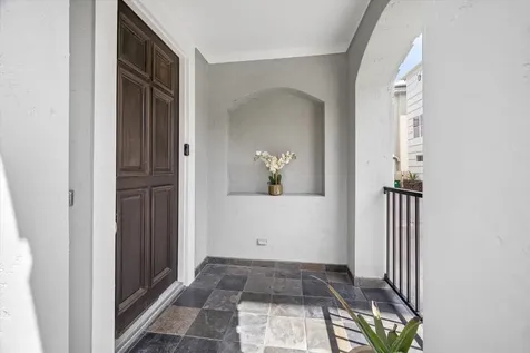 5610 Kiam Street F Houston TX 77007