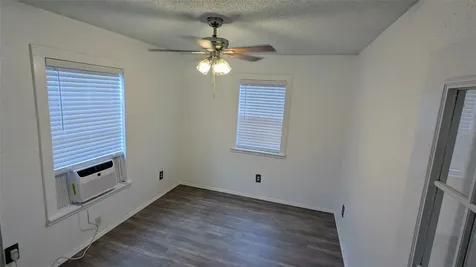 4615 Woodside Street Houston TX 77023