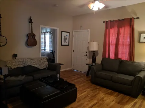 4615 Woodside Street Houston TX 77023