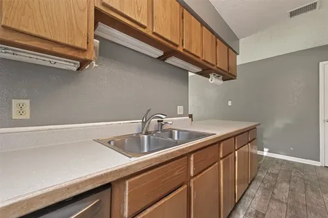 16643 Seawolf Drive Houston TX 77062