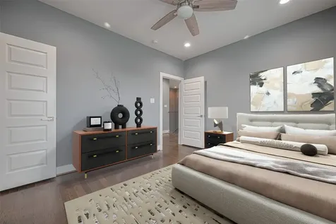 4318 E Center Street Houston TX 77007