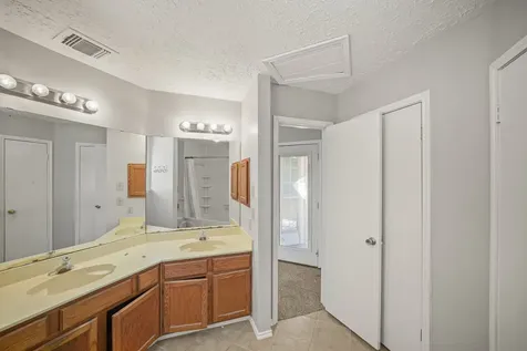 13431 Klamath Falls Drive Houston TX 77041