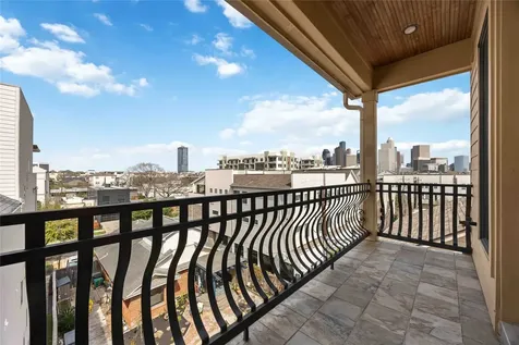 328 Bomar Street Houston TX 77006