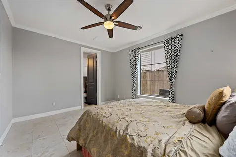 328 Bomar Street Houston TX 77006