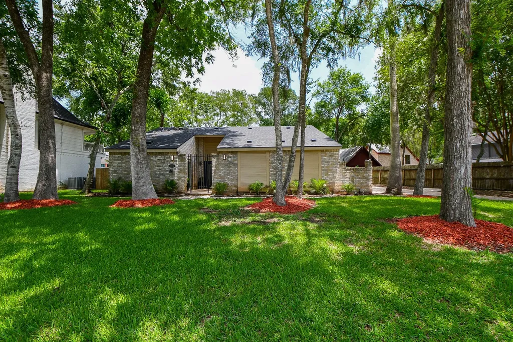 1710 Wildwood Lane Richmond TX 77406