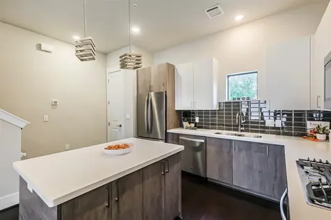 2401 Crawford Street C1b Houston TX 77004