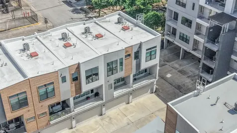 2401 Crawford Street C1b Houston TX 77004