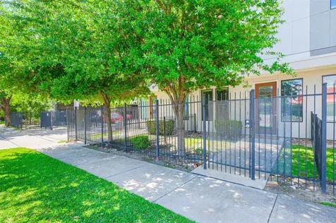 2401 Crawford Street C1b Houston TX 77004