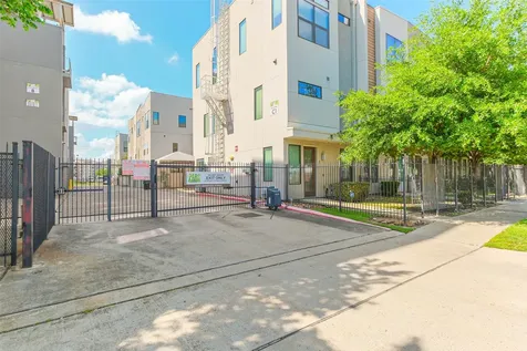2401 Crawford Street C1b Houston TX 77004