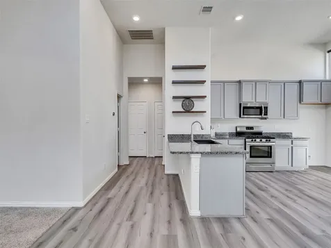 257 N Lynx Trail Montgomery TX 77316