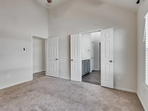 257 N Lynx Trail Montgomery TX 77316
