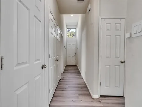 257 N Lynx Trail Montgomery TX 77316