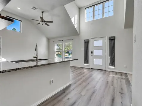 257 N Lynx Trail Montgomery TX 77316