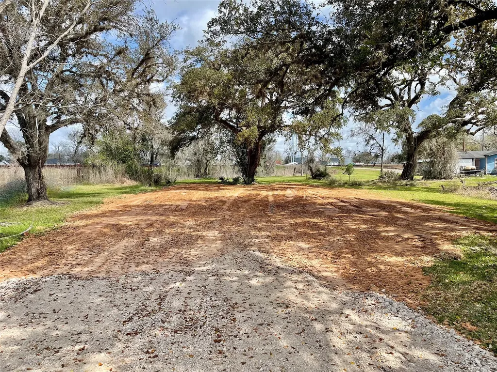 0 Travis Avenue Sweeny TX 77480
