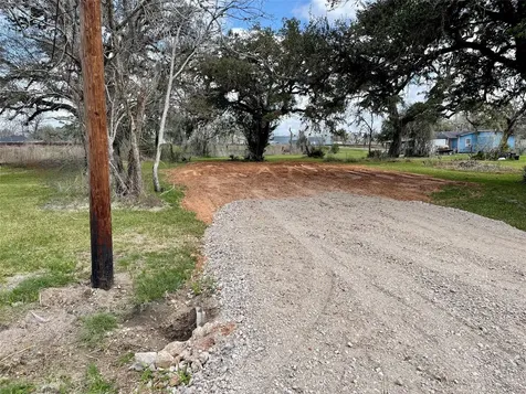 0 Travis Avenue Sweeny TX 77480