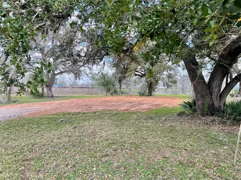 0 Travis Avenue Sweeny TX 77480