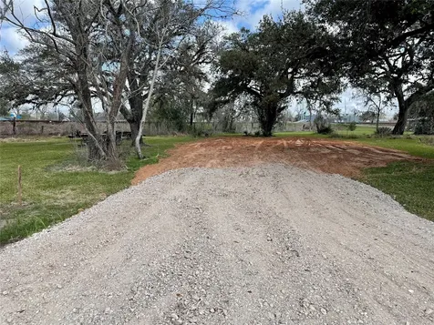0 Travis Avenue Sweeny TX 77480