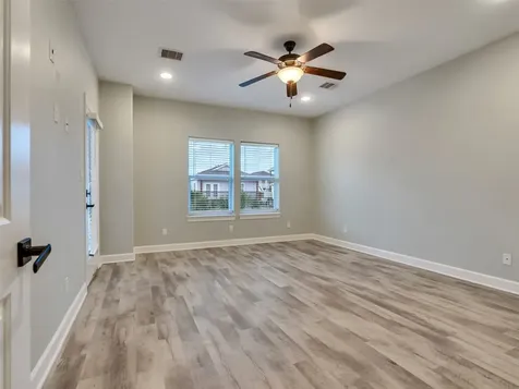 425 Amanda Circle Tiki Island TX 77554