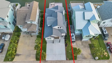 425 Amanda Circle Tiki Island TX 77554