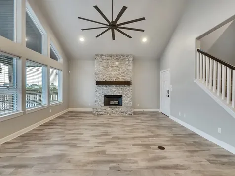 425 Amanda Circle Tiki Island TX 77554
