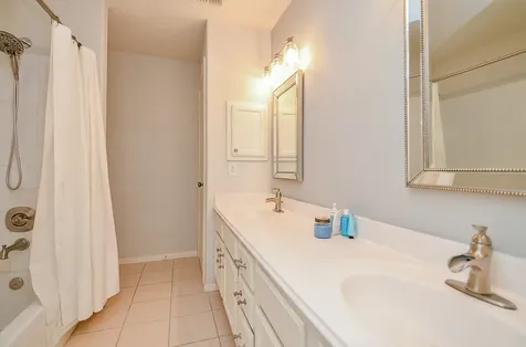 1615 Lakeside Enclave Drive Houston TX 77077