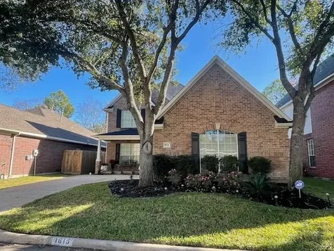 1615 Lakeside Enclave Drive Houston TX 77077