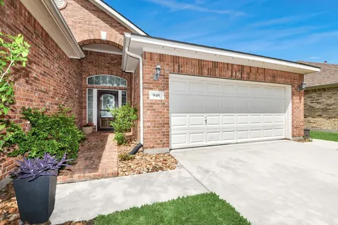 945 Autumn Brook Street Seabrook TX 77586
