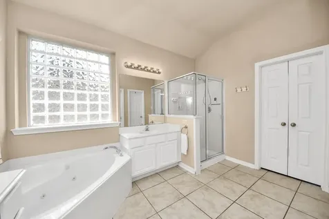 945 Autumn Brook Street Seabrook TX 77586